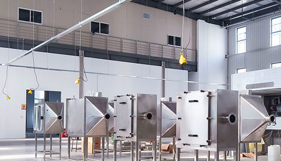 The company mass-produces isolation and disinfection equipment and has donated it to epidemic areas on multiple occasions in a timely manner
